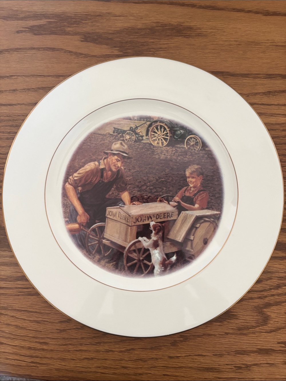 John Deere White and Gold Trim Decorative Farm Scene Plate